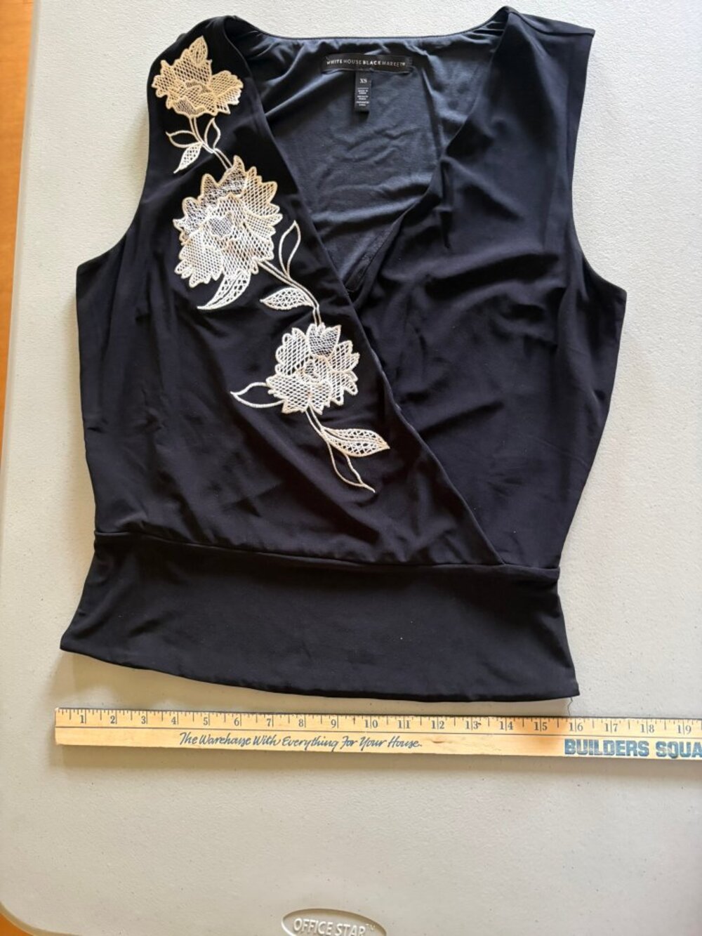 White House Black Market size XS black top - Picture 8 of 12